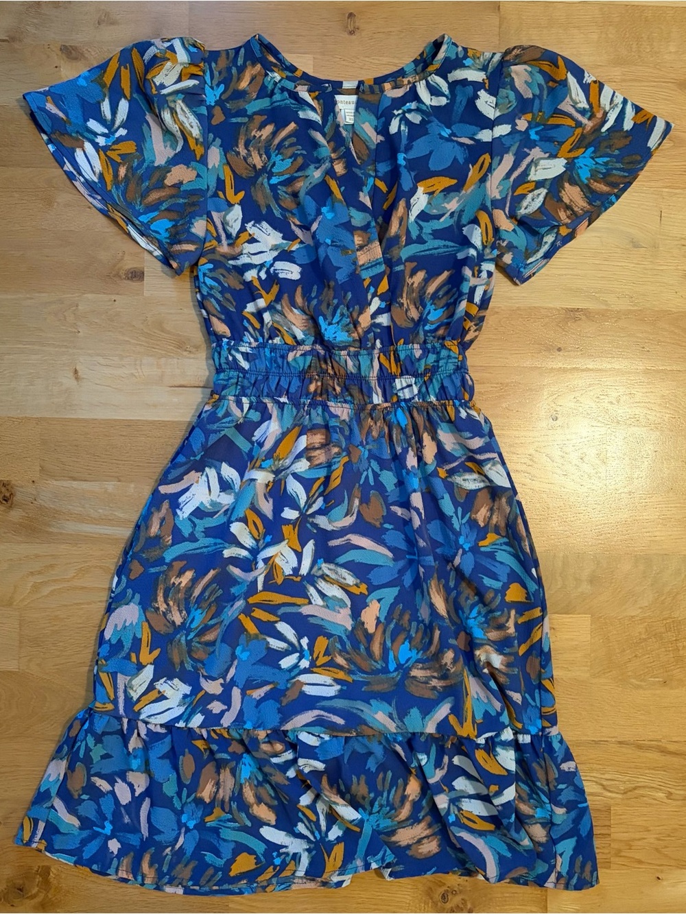 Monteau Los Angeles Blue with Abstract Print V-Neck Dress, XS